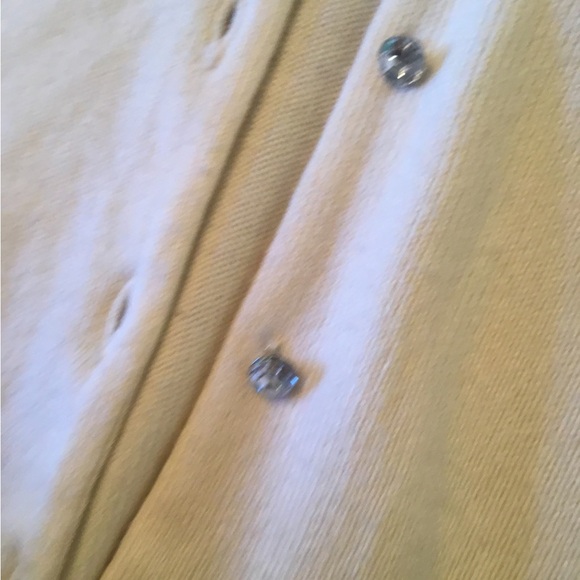 Elegant Cream Cardigan Sweater Size 1X - Picture 2 of 4